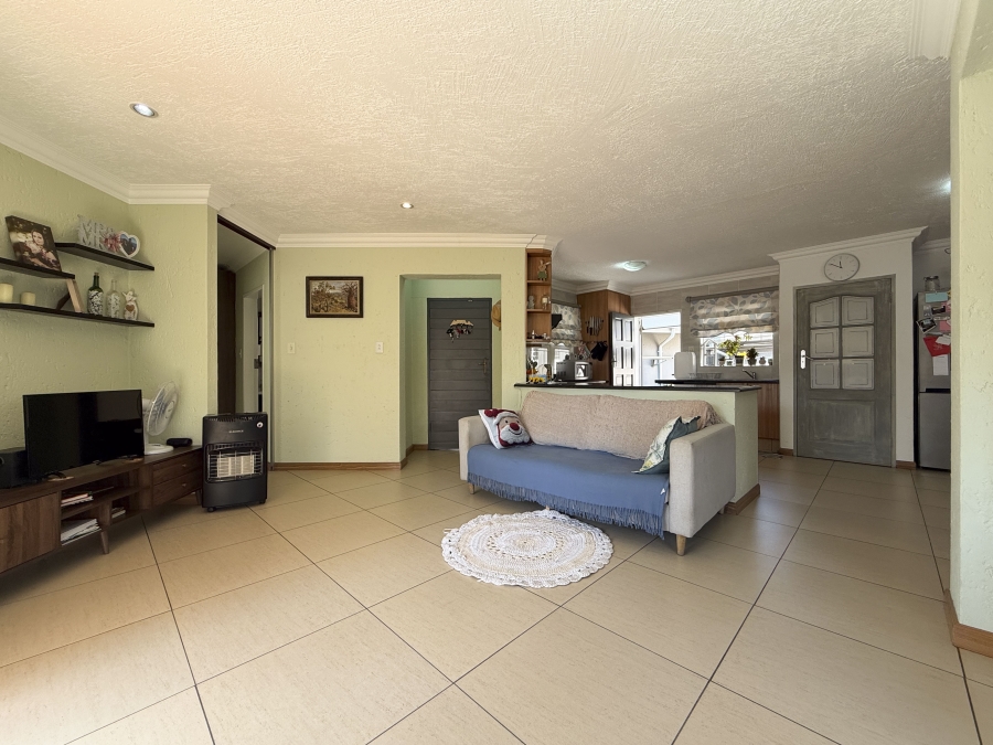 3 Bedroom Property for Sale in Beyers Park Gauteng