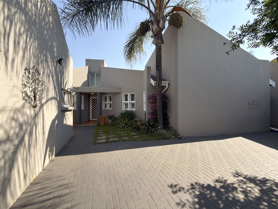 3 Bedroom Property for Sale in Beyers Park Gauteng