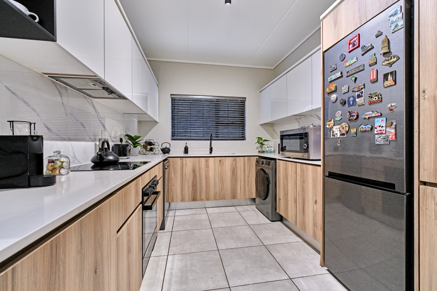 3 Bedroom Property for Sale in Waterfall Gauteng