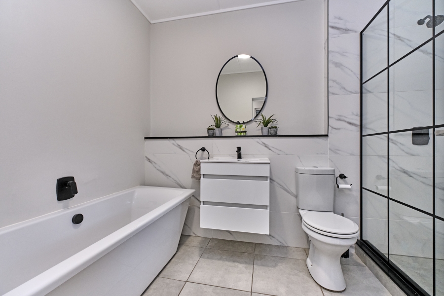 3 Bedroom Property for Sale in Waterfall Gauteng