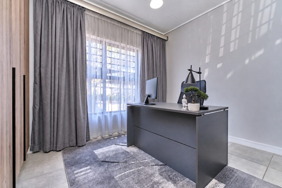 3 Bedroom Property for Sale in Waterfall Gauteng