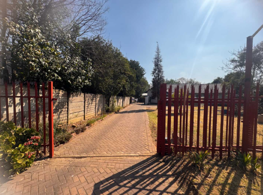 4 Bedroom Property for Sale in Brackenhurst Gauteng