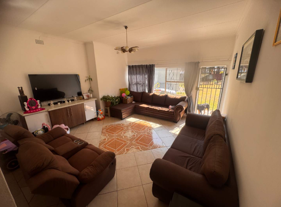 4 Bedroom Property for Sale in Brackenhurst Gauteng