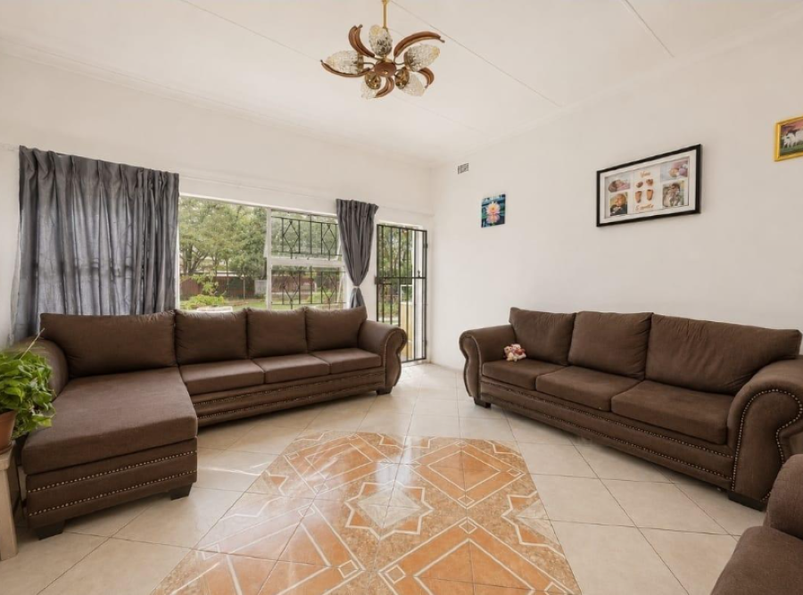 4 Bedroom Property for Sale in Brackenhurst Gauteng