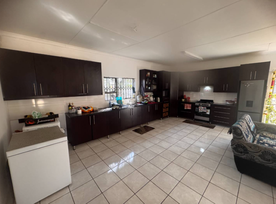 4 Bedroom Property for Sale in Brackenhurst Gauteng