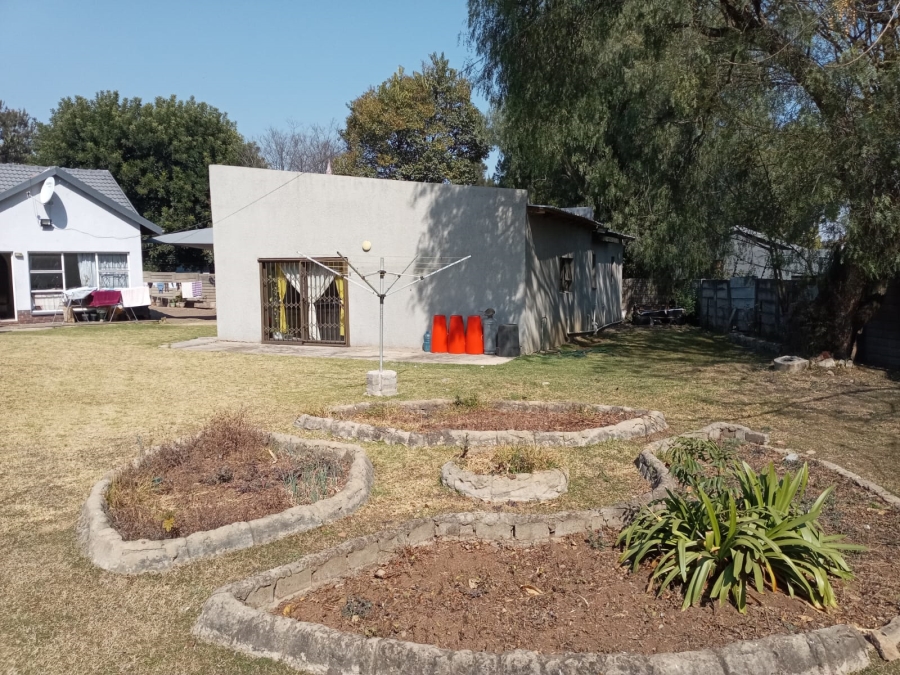 4 Bedroom Property for Sale in Brackenhurst Gauteng