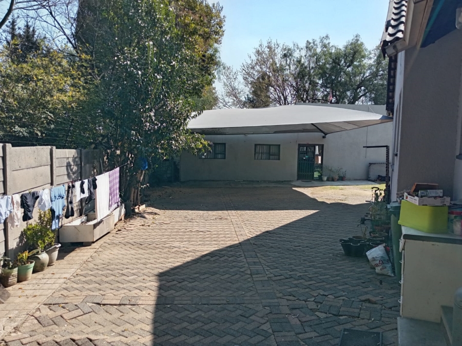 4 Bedroom Property for Sale in Brackenhurst Gauteng