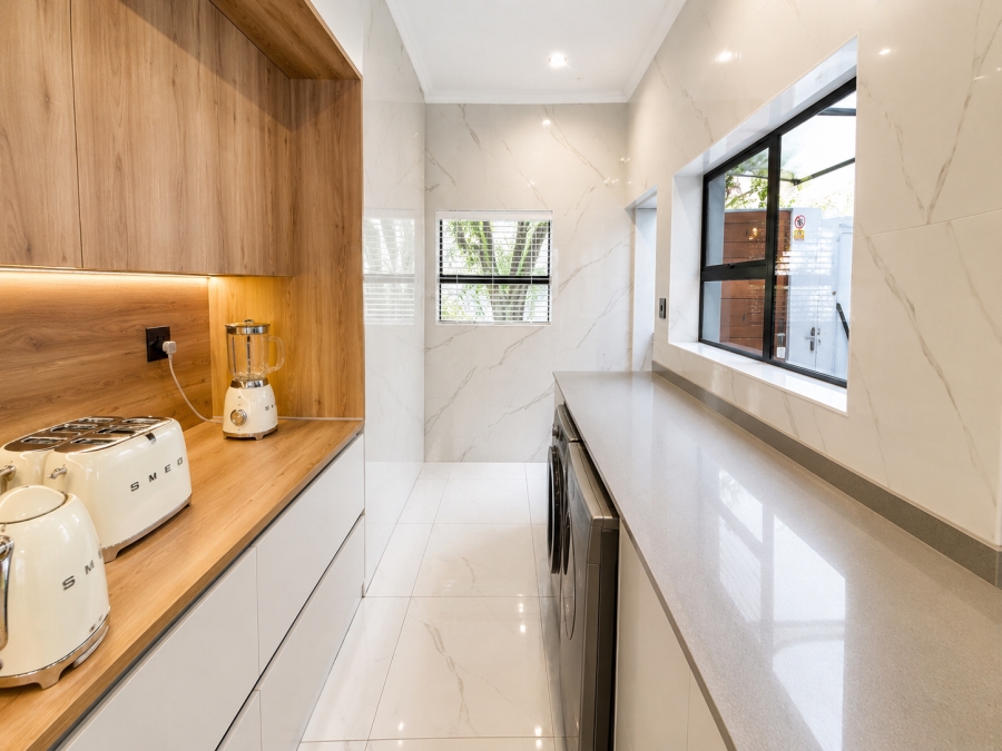 To Let 3 Bedroom Property for Rent in Morningside Gauteng