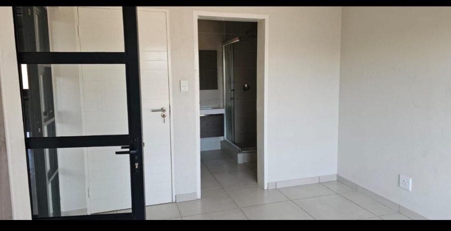 To Let 3 Bedroom Property for Rent in Bartlett Gauteng