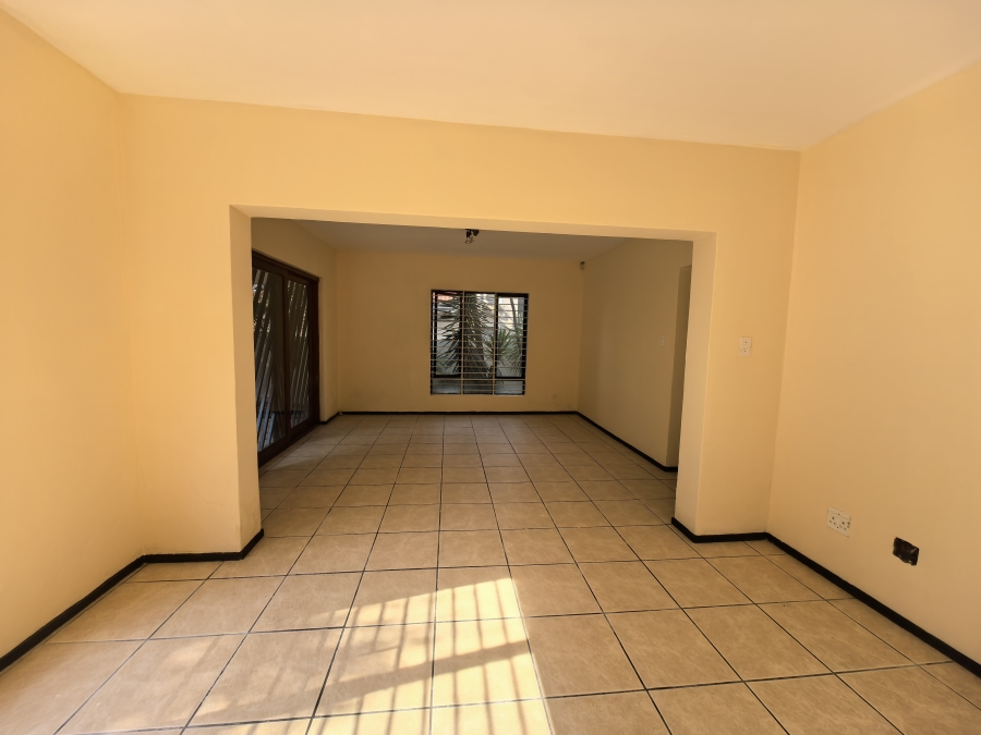 3 Bedroom Property for Sale in Sharonlea Gauteng