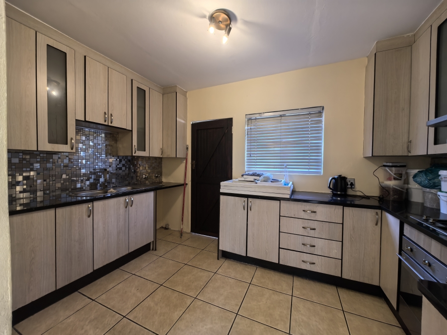 3 Bedroom Property for Sale in Sharonlea Gauteng