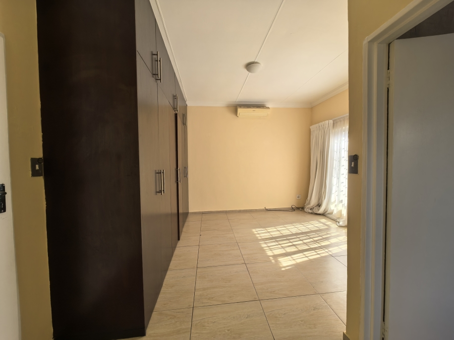 3 Bedroom Property for Sale in Sharonlea Gauteng
