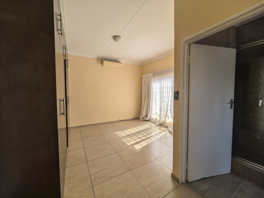 3 Bedroom Property for Sale in Sharonlea Gauteng