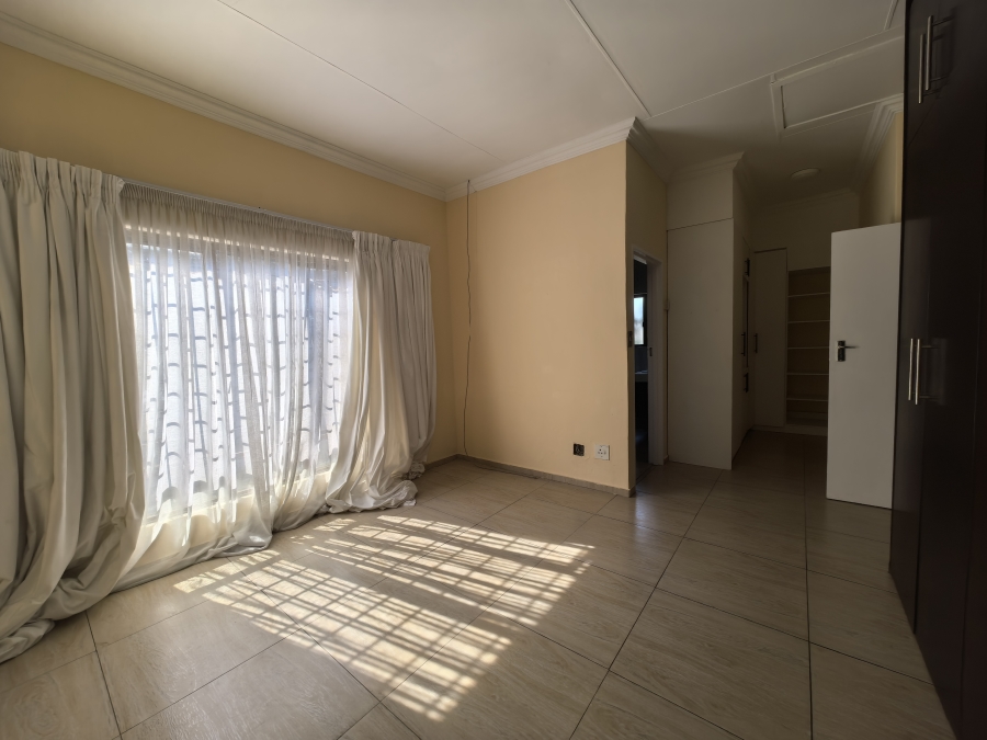 3 Bedroom Property for Sale in Sharonlea Gauteng