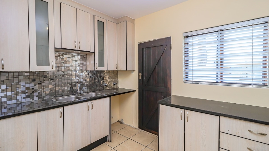 3 Bedroom Property for Sale in Sharonlea Gauteng