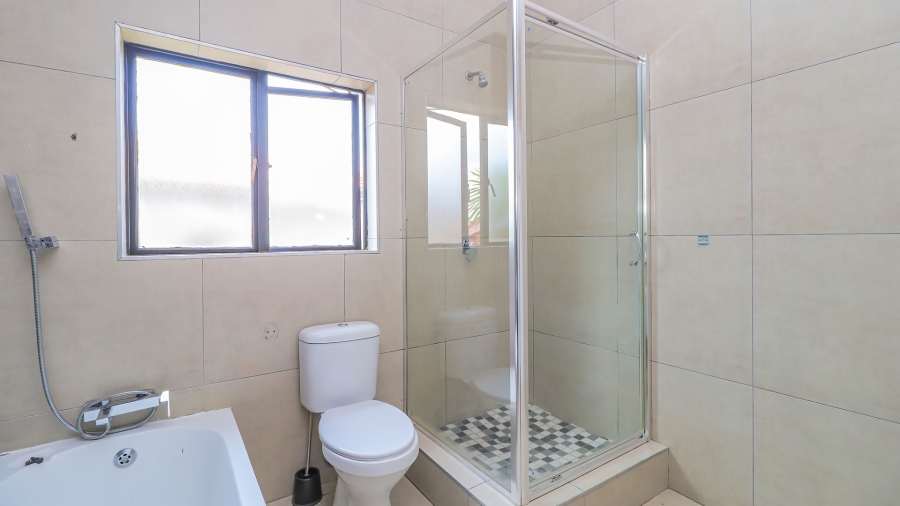 3 Bedroom Property for Sale in Sharonlea Gauteng