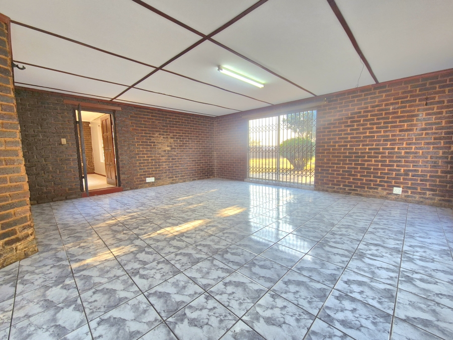 To Let 2 Bedroom Property for Rent in Dalpark Gauteng
