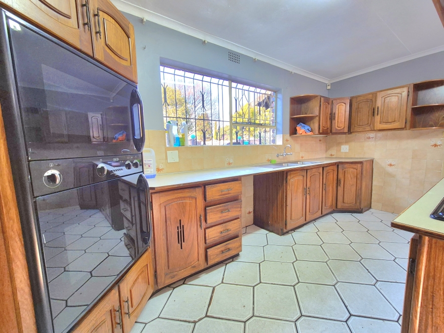 To Let 2 Bedroom Property for Rent in Dalpark Gauteng