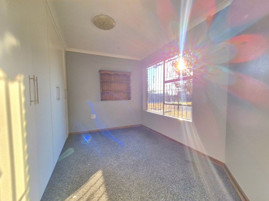 To Let 2 Bedroom Property for Rent in Dalpark Gauteng