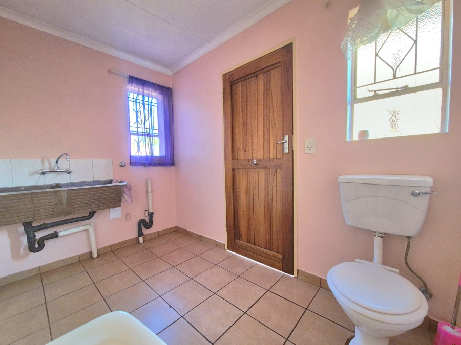 To Let 2 Bedroom Property for Rent in Dalpark Gauteng