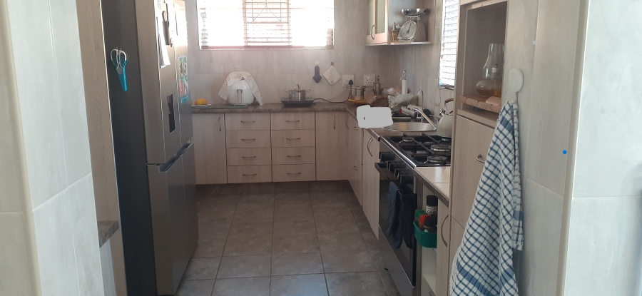 3 Bedroom Property for Sale in Waterval Estate Gauteng
