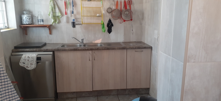 3 Bedroom Property for Sale in Waterval Estate Gauteng