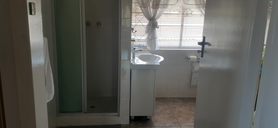 3 Bedroom Property for Sale in Waterval Estate Gauteng