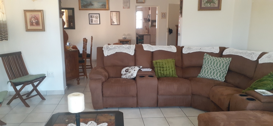 3 Bedroom Property for Sale in Waterval Estate Gauteng
