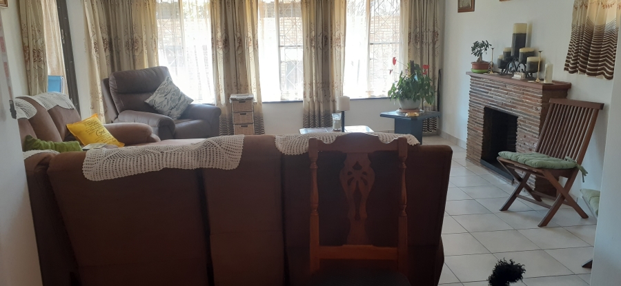 3 Bedroom Property for Sale in Waterval Estate Gauteng