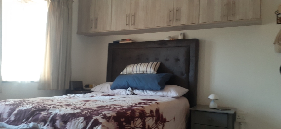 3 Bedroom Property for Sale in Waterval Estate Gauteng