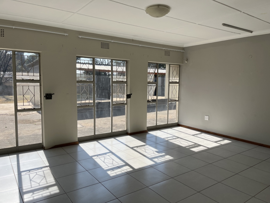 4 Bedroom Property for Sale in Nimrod Park Gauteng