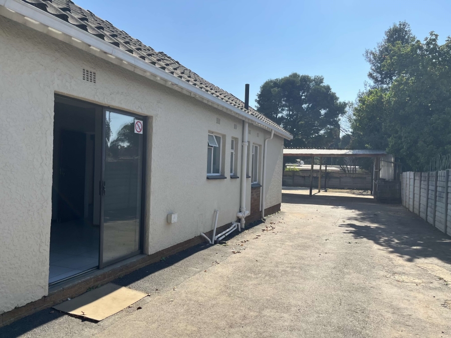 4 Bedroom Property for Sale in Nimrod Park Gauteng