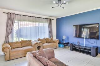 3 Bedroom Property for Sale in Mulbarton Gauteng