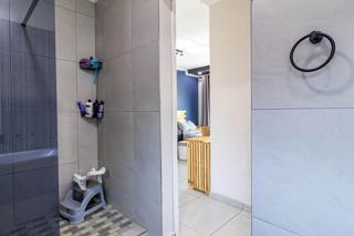 3 Bedroom Property for Sale in Mulbarton Gauteng