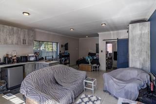3 Bedroom Property for Sale in Mulbarton Gauteng