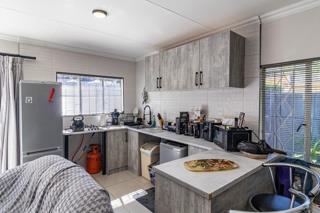 3 Bedroom Property for Sale in Mulbarton Gauteng