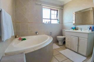 3 Bedroom Property for Sale in Meyersdal Gauteng