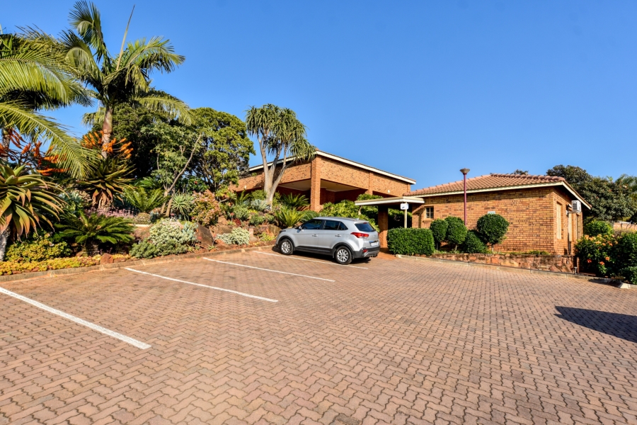 2 Bedroom Property for Sale in Faerie Glen Gauteng