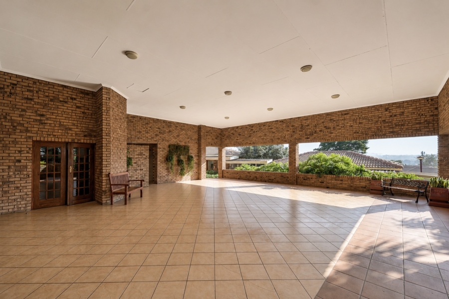 2 Bedroom Property for Sale in Faerie Glen Gauteng
