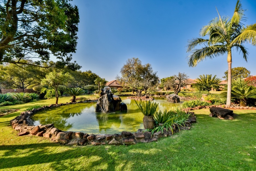 2 Bedroom Property for Sale in Faerie Glen Gauteng