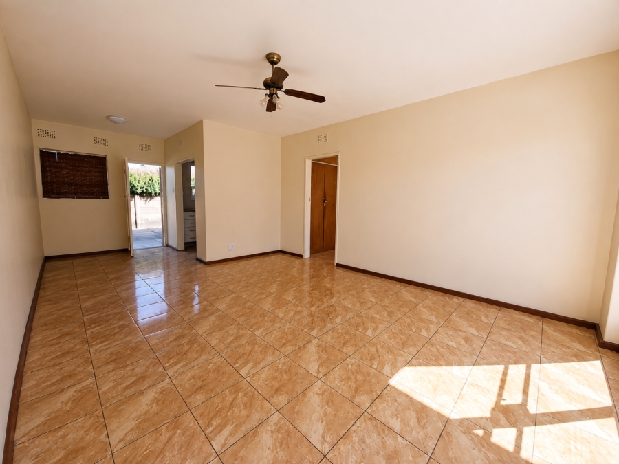 1 Bedroom Property for Sale in Peacehaven Gauteng