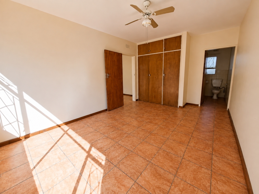 1 Bedroom Property for Sale in Peacehaven Gauteng