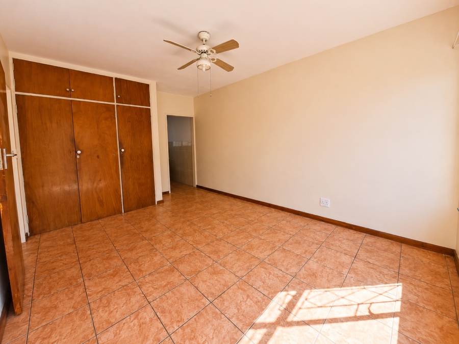 1 Bedroom Property for Sale in Peacehaven Gauteng