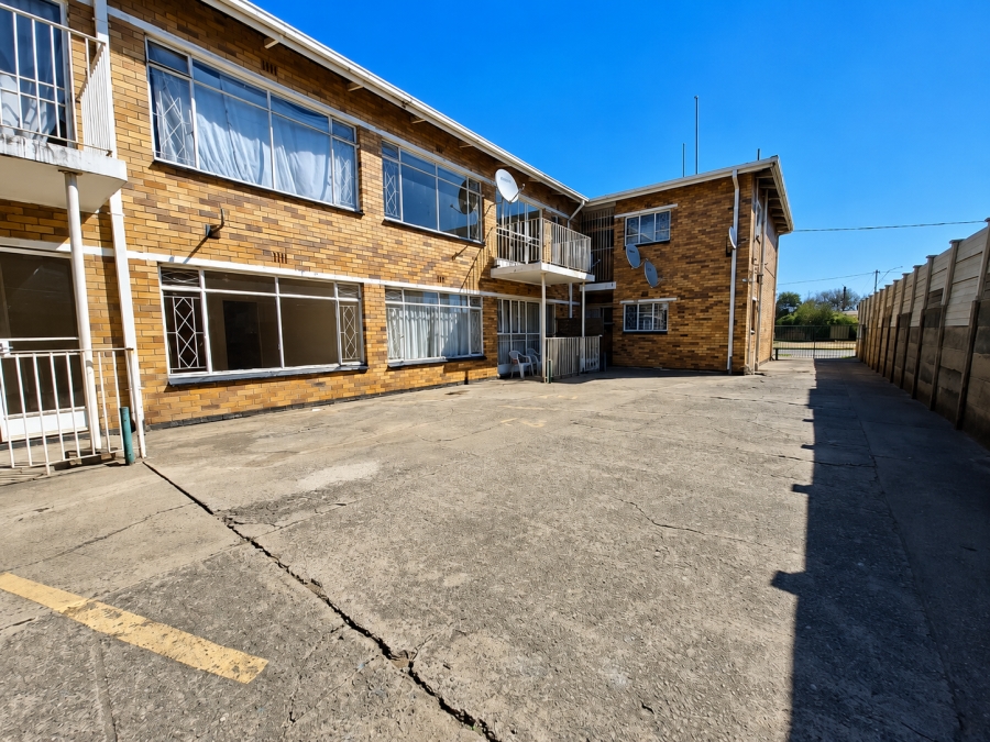 1 Bedroom Property for Sale in Peacehaven Gauteng