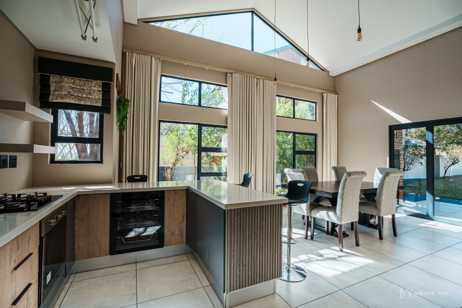 4 Bedroom Property for Sale in Copperleaf Estate Gauteng