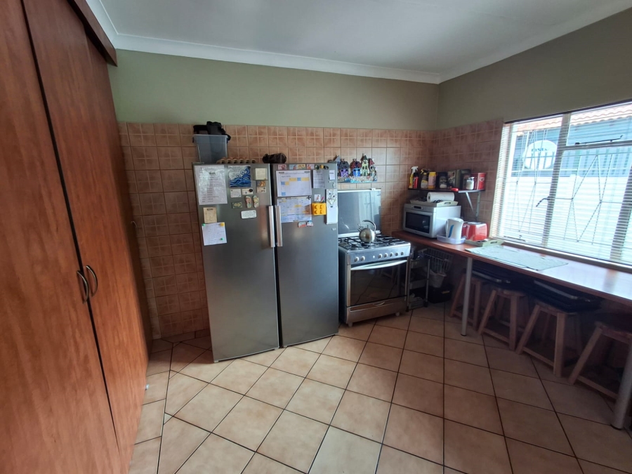 5 Bedroom Property for Sale in Capital Park Gauteng