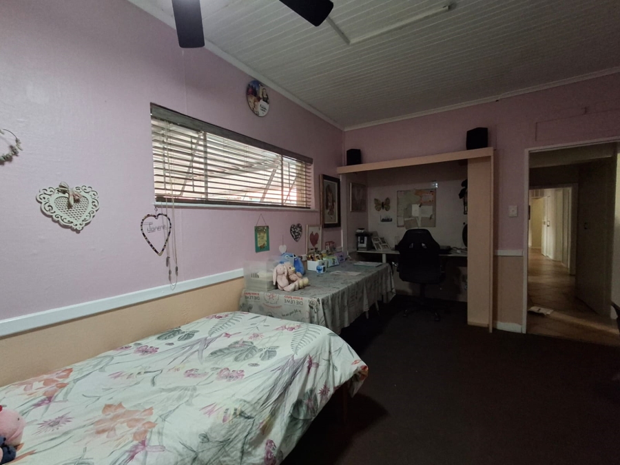 5 Bedroom Property for Sale in Capital Park Gauteng