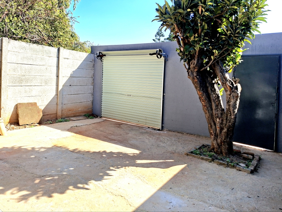 To Let 1 Bedroom Property for Rent in Sophiatown Gauteng