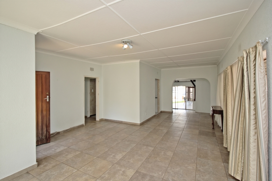 3 Bedroom Property for Sale in Rustivia Gauteng