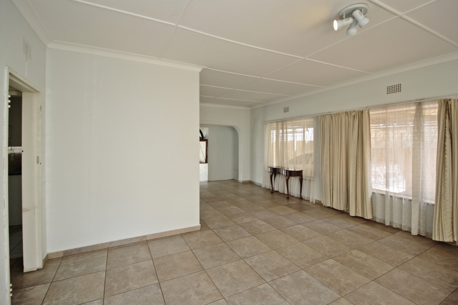 3 Bedroom Property for Sale in Rustivia Gauteng